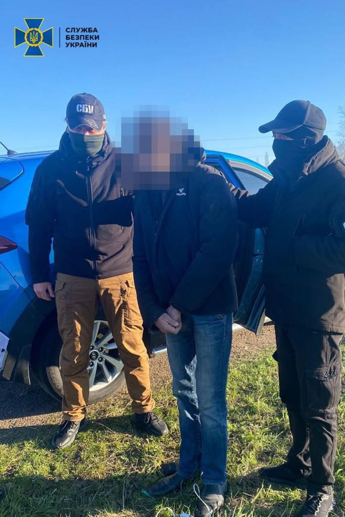 Collected intelligence on defense of South Ukrainian NPP: informant of occupiers was detained by SSU in Mykolaiv region 01