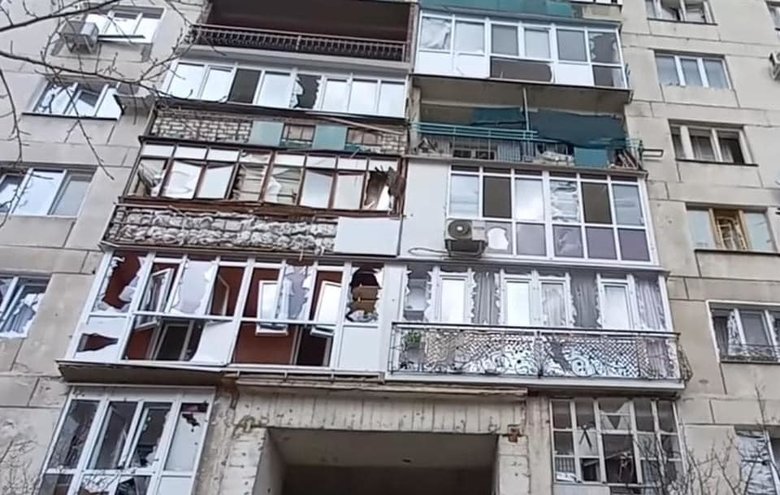Вследствие вражеских обстрелов произошли обвалы в многоэтажках в Северодонецке, заблокированы люди, - Гайдай 02