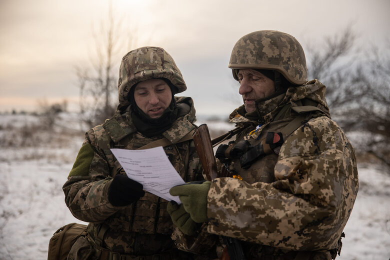 Украинские воины отмечают Рождество на Бахмутском направлении 06