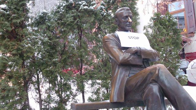 "Остановим строительный беспредел": На Андреевском спуске протестовали против уничтожения исторического Киева 19