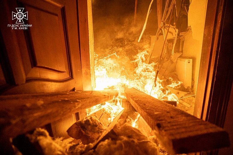 Наслідки ворожої атаки дронами на Київ: 5 людей постраждали, серед них - 11-річна дитина 04