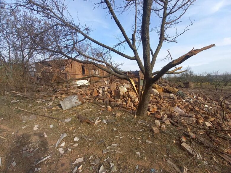 Доба на Донеччині: обстріли Нью-Йорка, Дронівки та Вугледару, загинула людина, є поранені 02