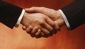 Рада разрешила подписание мировых соглашений с владельцами банков-банкротов