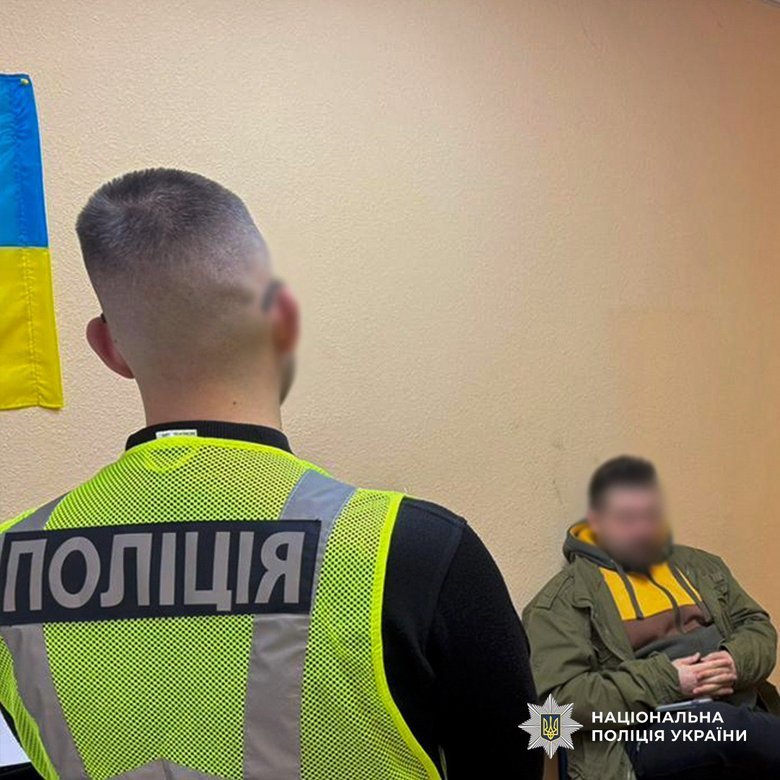 На Тернопільщині та Львівщині викрили військовослужбовців ТЦК на незаконних операціях із системою