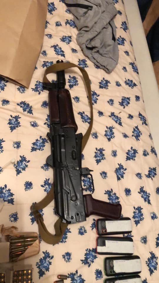 Грузинів, які одержали громадянство України за участь в АТО, затримали за розбійний напад 06