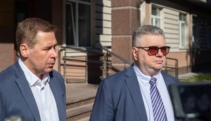 Адвокати Порошенка порівняли його підозру з підозрою Кривоносу та вимагають скасування