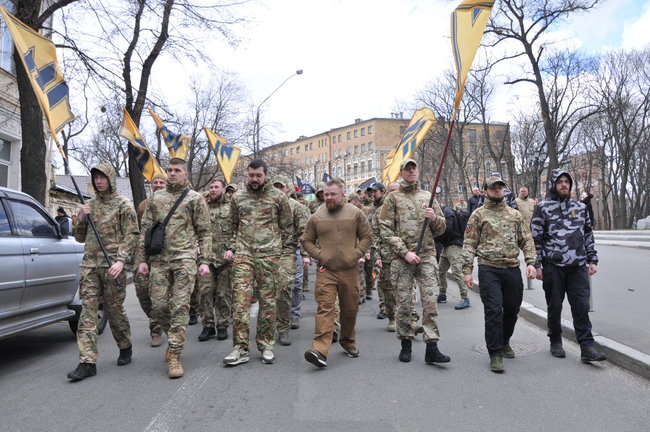Раду на карантин. Єрмака у відставку, - Марш патріотів прибув під ОП для передачі вимог 14