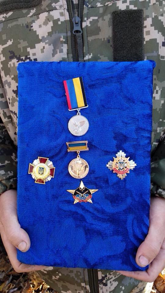 Погибшего на Донбассе воина Владимира Бузовского похоронили на Сумщине 02