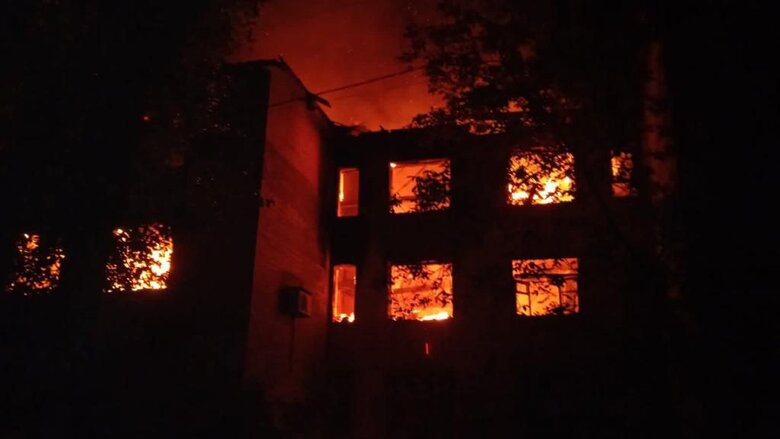 Доба на Донеччині: масовані удари по Авдіївці, на Костянтинівку росіяни скинули керовану авіабомбу, є загиблі та поранені 06