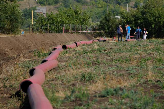 Розпочато будівництво нового газопроводу в Авдіївку, - Жебрівський 02