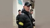 "Слава Україні!", - "Героям слава!", - "Русский корабль!", - "Иди нах#й!", - мер Одеси Труханов спілкується з містянами. ВIДЕО