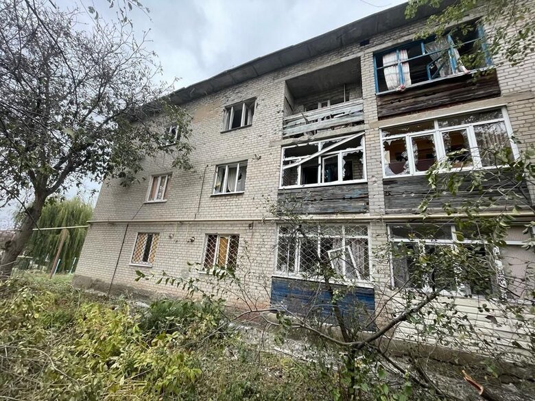 Day in Donetsk region: enemy shelled 8 settlements, residential buildings, granary, cultural center, medical facilities were damaged 04