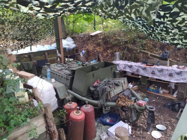 Результат планового відходу окупантів з Харківщини - покинута техніка і боєприпаси 11