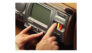 "Регионалы" заблокировали трибуну из-за "беспрецедентного случая" с карточками (обновлено)