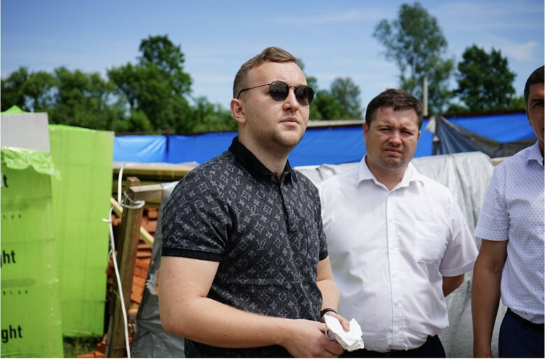 Золотий вагон, піщаний кар’єр та лакшері вечірки: за що постачальник Міноборони давав ДБР хабар у $500 тисяч 02