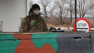 Окупанти на засіданні ТКГ пообіцяли відновити роботу КПВВ 
