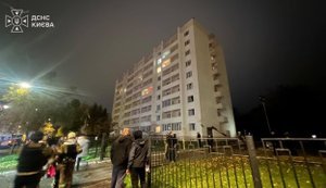 Enemy attacks Kyiv with ballistic missiles: strikes near metro station and residential building, one dead and injuries reported. PHOTOS