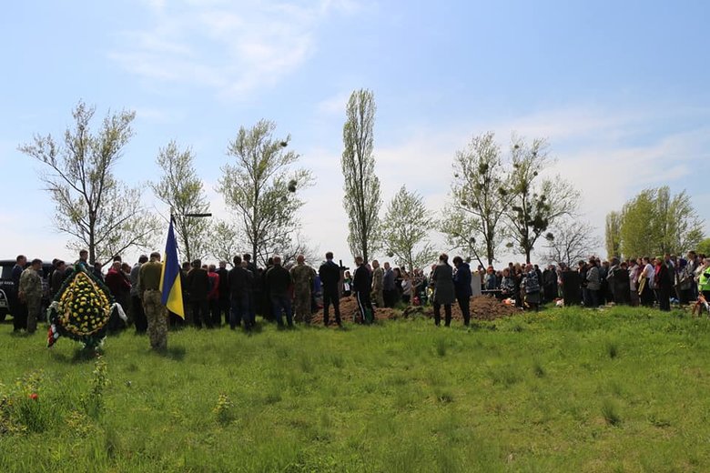 Soldiers of 91st separate regiment of operational support Andrii and Oleksandr Kozyrka, who died in battle with Russian occupiers, were buried in Sumy region 08 Soldiers of 91st separate regiment of operational support Andrii and Oleksandr Kozyrka, who died in battle with Russian occupiers, were buried in Sumy region 08