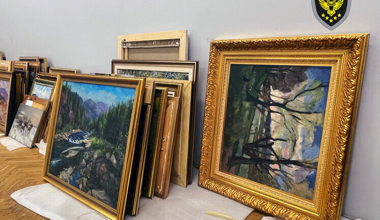 Продажу 112 картин Медведчука приостановят, их передадут музею, - АРМА