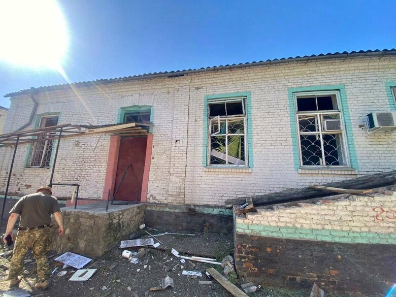 У Запорізькій ОВА показали наслідки чергового обстрілу Гуляйполя росіянами 09