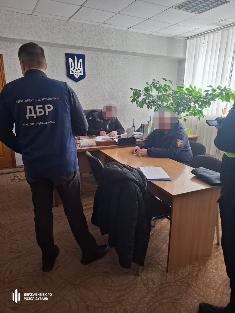 махінації на закупівлі для дснс