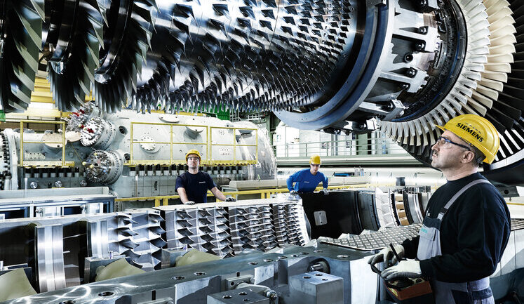 "Газпром" требует, чтобы Siemens продолжала обслуживание турбин "Северного потока" для "стабильной поставки газа в Европу"