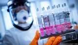 Еврокомиссия выделила еще 122 миллиона евро на исследование коронавируса