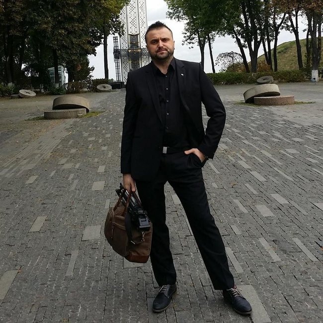 Новообраний мер міста Бережани архітектор Ростислав Бортник: Людина, що змінила життя в Європі на Україну - це промінчик надії. Моє ім’я незаплямоване 03 Новообраний мер міста Бережани архітектор Ростислав Бортник: Людина, що змінила життя в Європі на Україну - це промінчик надії. Моє ім’я незаплямоване 03