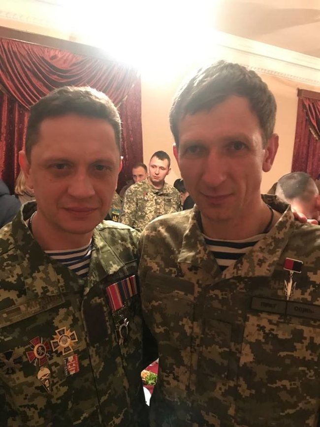 Нагородження орденом Народний Герой у Чернігові: Микола півтори години реанімував двох важкопоранених прямо на дорозі 16