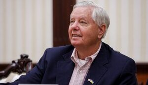 Putin will screw if we sign minerals deal, as Trump will defend it – Senator Graham