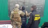 Поліція на Хмельниччині затримала банду рекетирів, що вимагали у бізнесмена 500 тис. неіснуючого боргу. ВІДЕО+ФОТОрепортаж