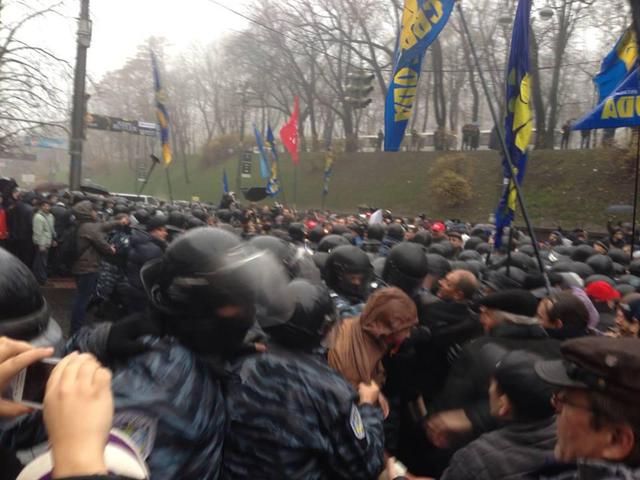 столкновения