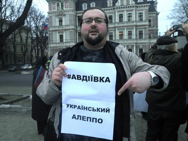 "Avdiivka is Ukrainian Aleppo": Ukrainians protest at Russian embassies in Riga, Rome and Lisbon 14