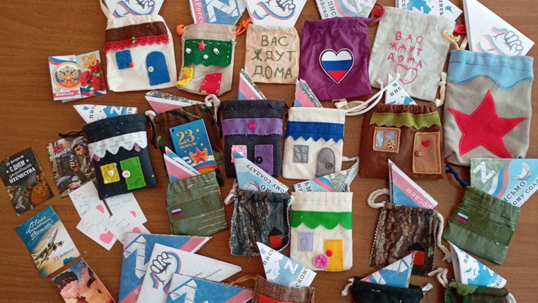 На Херсонщині школярів змусили писати листівки для російських військових