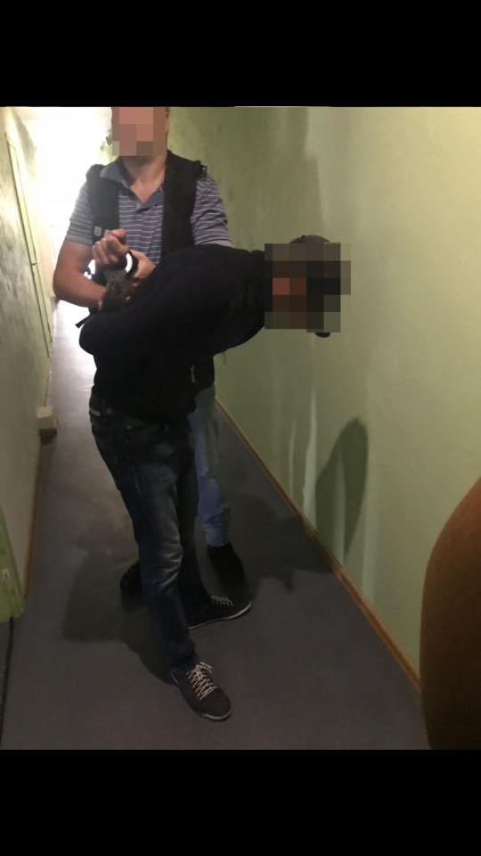 Знешкоджено банду правоохоронців-рекетирів: проведено 60 обшуків, затримано 9 членів ОЗУ, - Матіос 02