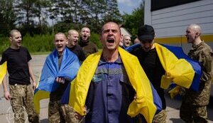 СБУ оприлюднила ексклюзивні кадри з обміну військовополоненими. ВІДЕО+ФОТОрепортаж