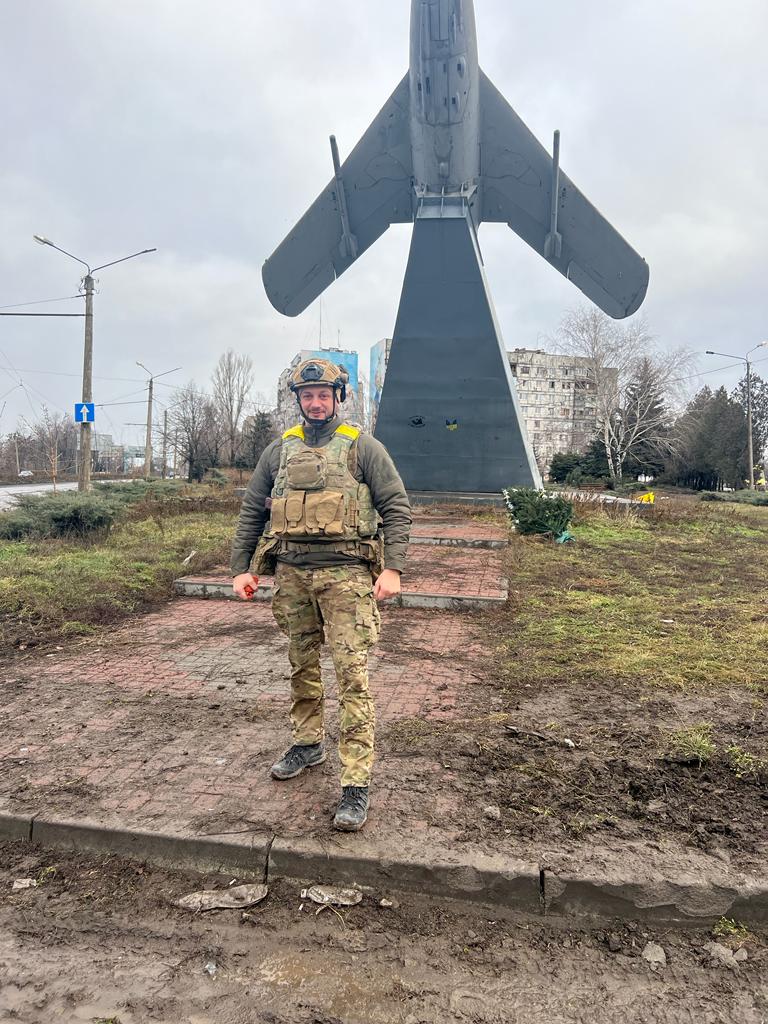 Командир бригади Хартія Національної гвардії України Ігор Оболєнський: Ми розуміємо, що буде перша хвиля наступу, друга, третя, четверта, п’ята. І для цього постійно потрібні люди 11 Командир бригади Хартія Національної гвардії України Ігор Оболєнський: Ми розуміємо, що буде перша хвиля наступу, друга, третя, четверта, п’ята. І для цього постійно потрібні люди 11