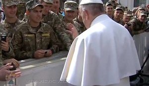 Папа Римський Франциск благословив українських військовослужбовців. ВІДЕО