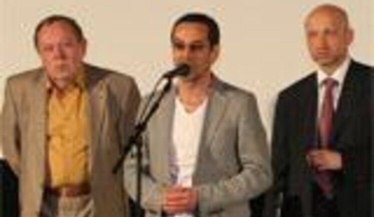 На премьеру "Иллюзии страха" Турчинова приехали Тимошенко с семьей и половина фракции БЮТ. ФОТОрепортаж