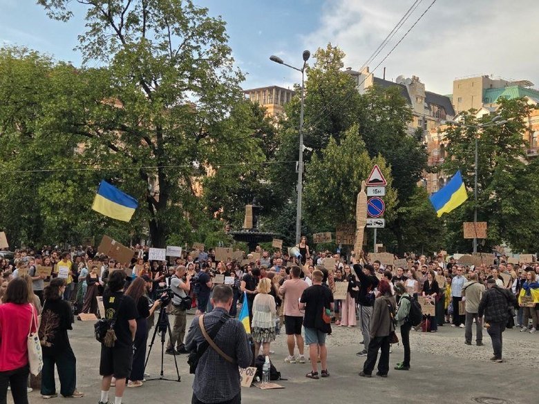 Pro-Fedorov protests continue across Ukraine for ninth day