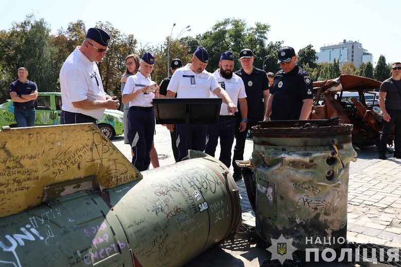 Латвія передала Нацполіції України 12 автомобілів та IT-обладнання для штурмової бригади "Лють"