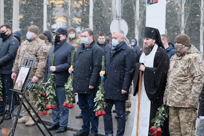 Із загиблим на Донбасі воїном 10-ї ОГШБр Кирилом Биковським попрощалися в Кропивницькому 04