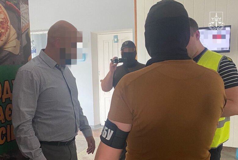 хабар за вплив на ВЛК
