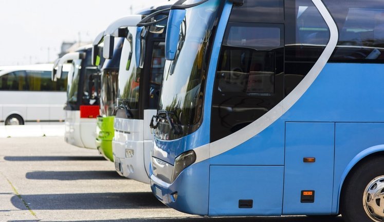 В Україні падає попит на автобуси: популярні моделі квітня