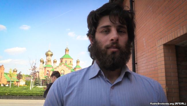 Бразилец Лусварги, воевавший за ДНР, живет в Голосеевском монастыре и спокойно гуляет по Киеву, - Донбасс.Реалии 02 Бразилец Лусварги, воевавший за ДНР, живет в Голосеевском монастыре и спокойно гуляет по Киеву, - Донбасс.Реалии 02