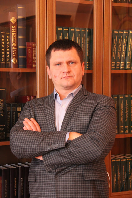 На початку війни був сформований образ воїна як опори нації, але зараз ветеранів бояться приймати на роботу. Як працює Центр допомоги захисникам України AxioS 03