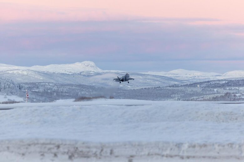 Норвезькі F-35 перехопили бомбардувальну авіацію Росії у просторі НАТО