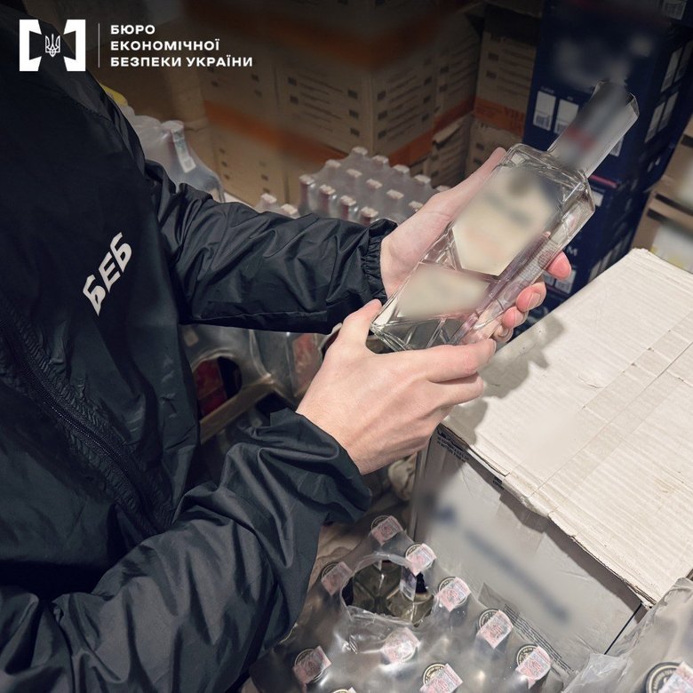 БЕБ викрило продаж фальсифікованого алкоголю на Буковині