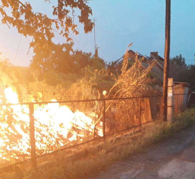 At night, Rashists shelled Dnipropetrovsk region with Grads and artillery, more than 40 rockets were fired at Nikopol, - Reznychenko 01