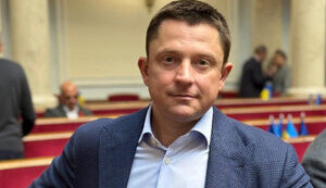 Антирекорд по количеству нардепов: Рада поддержала сложение мандата Довгого